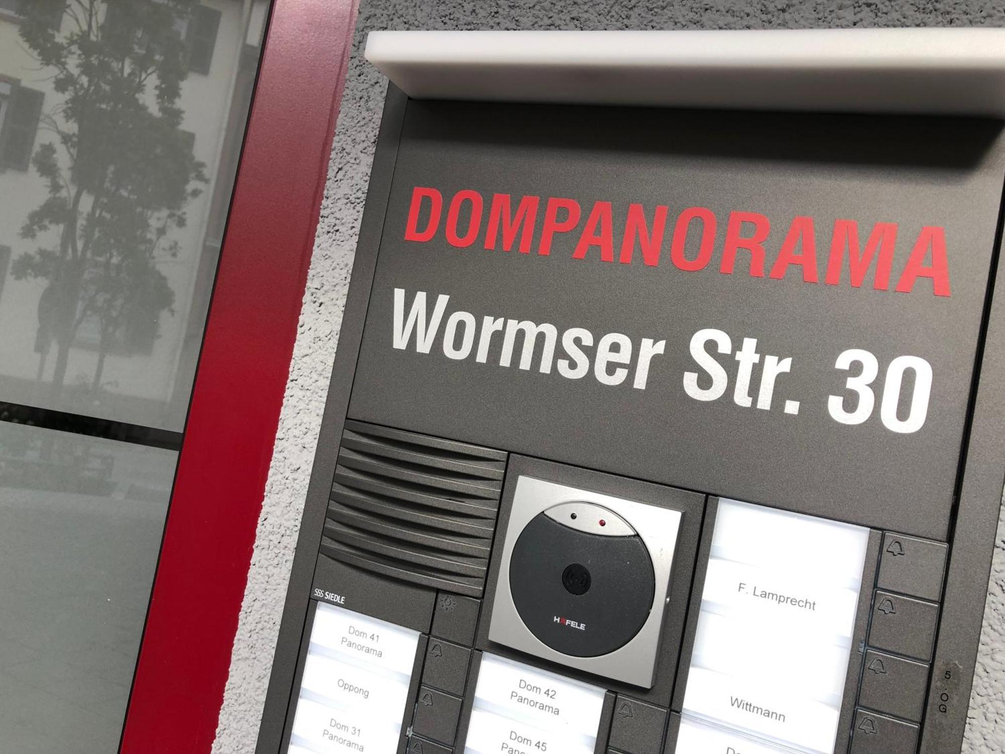 Dompanorama Der Weisse Pfau Apartment Fuer 2-4Pers Speyer Bagian luar foto