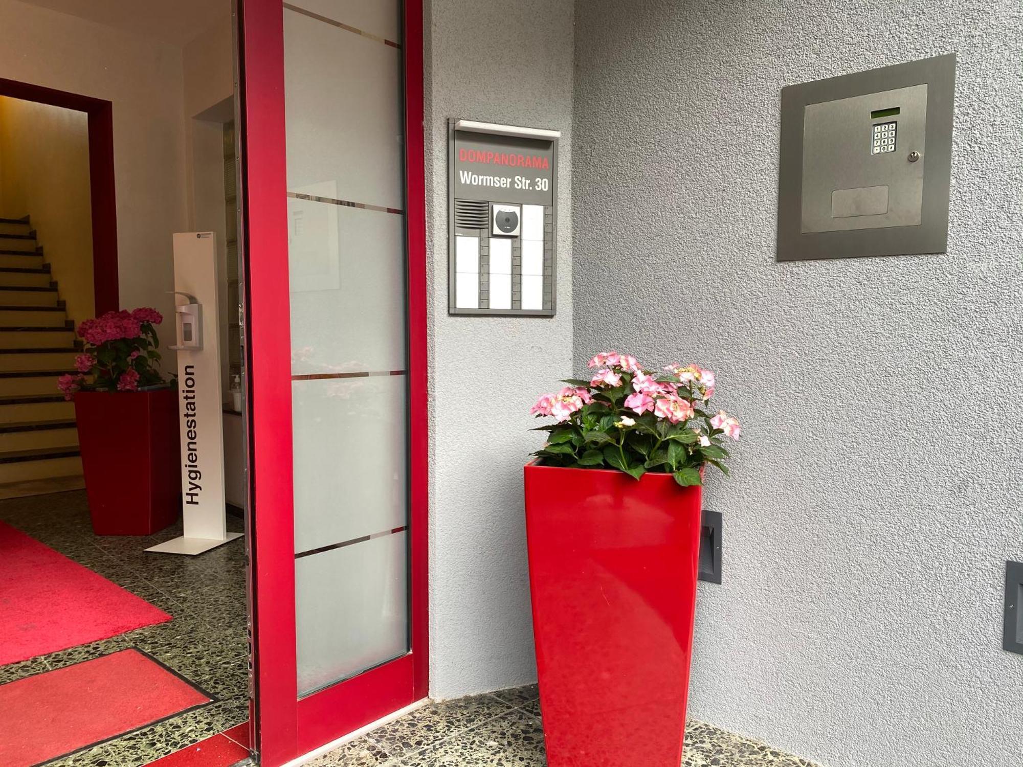 Dompanorama Der Weisse Pfau Apartment Fuer 2-4Pers Speyer Bagian luar foto